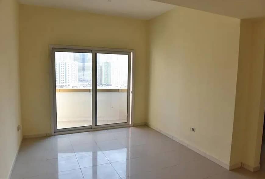 Easy exact to Dubai RTO bus stop One month free /luxury apartment /1 BHK 22k/23k/24k/25k