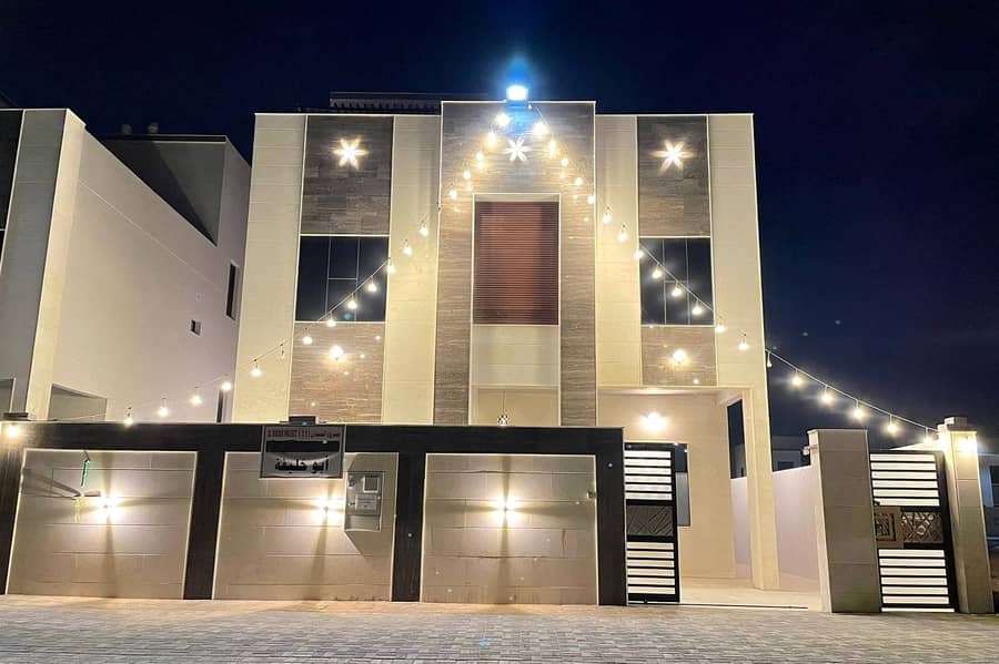 A two-storey villa with a roof, with a sophisticated design and super deluxe finishing, at a comprehensive price, registration fees, 100% bank financi