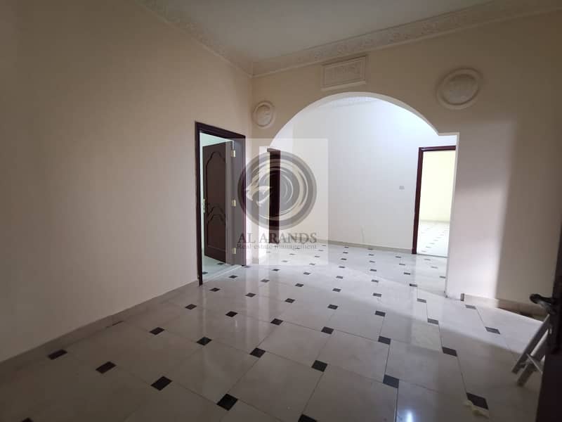 Квартира в Аль Шамха, 4 cпальни, 50000 AED - 6794608