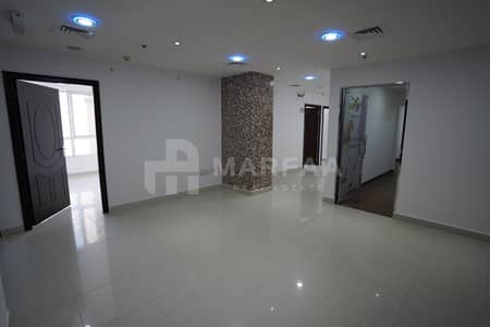 Office for Rent in Al Qasba, Sharjah - BIG OFFICE|EXCELLENT SITE|NO AGENCY FEES|AC FREE