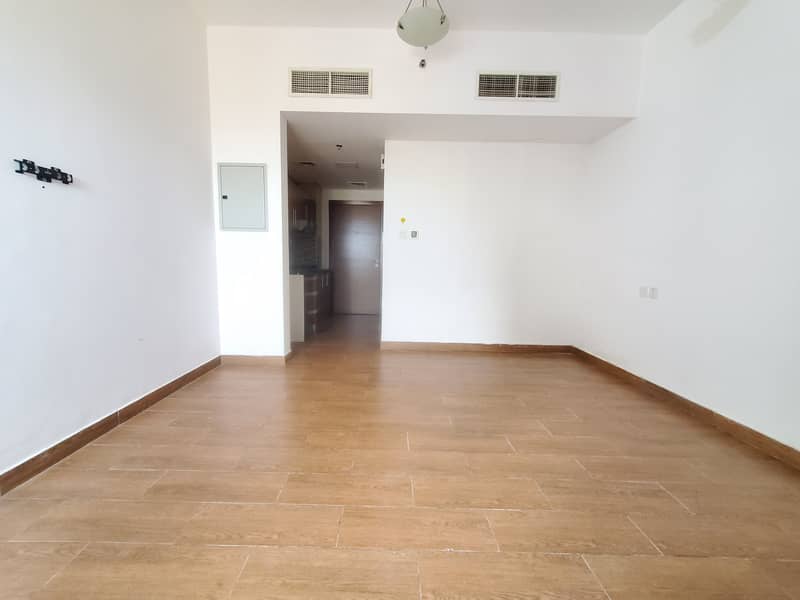 Spacious Studio available with all facilities rent 28k in Warsan4