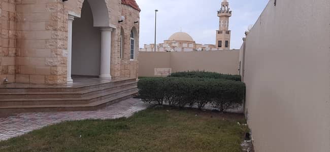 4 Bedroom Villa for Sale in Al Barsha, Dubai - INDEPENDENT VILLA FOR SALE WITH PRIVATE GARDEN AND PRIVATE POOL