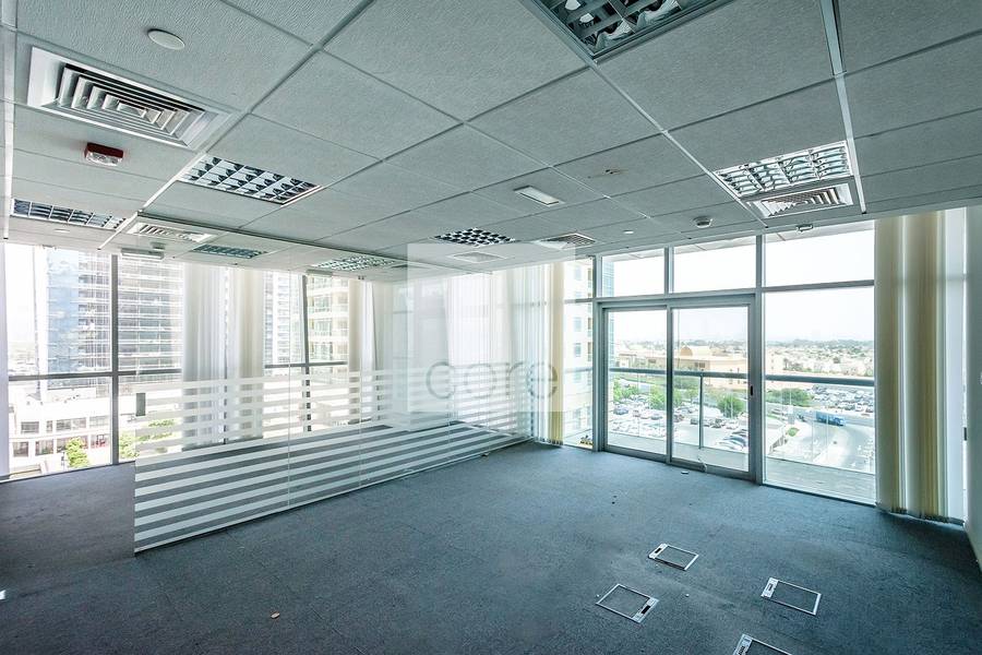 Fitted Office SpaceI Balcony I Low Floor