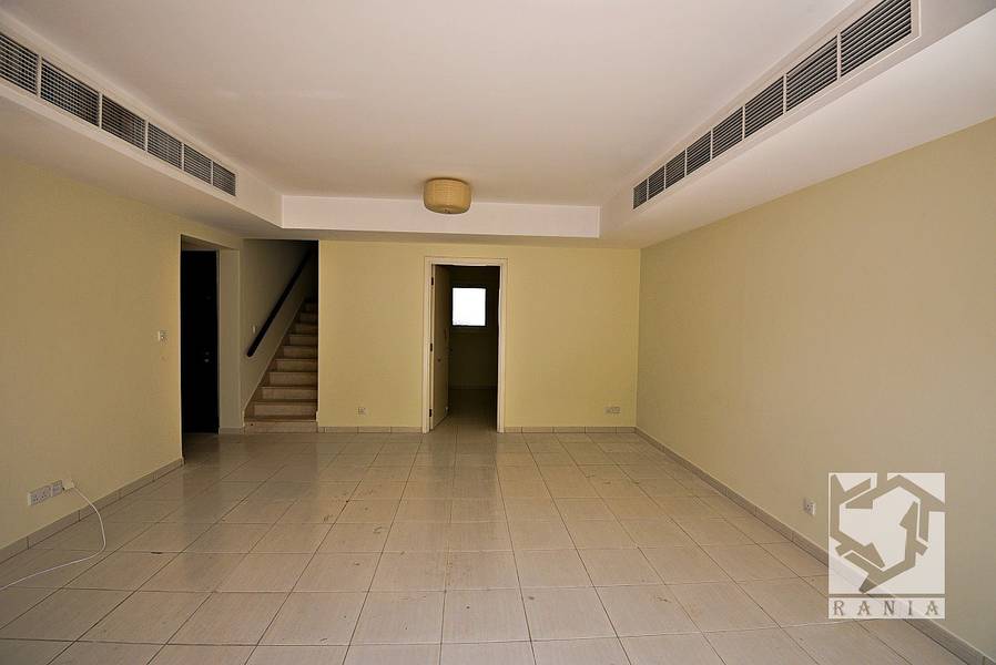 Upgraded Villa Type 3M Opp. Park and Pool