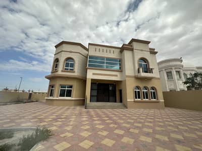 5 Bedroom Villa for Rent in Al Khawaneej, Dubai - LUXURY VILLA IN KHAWANEEJ FIRST   5 bedrooms  2 halls  1 living  1 dining
