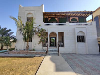 5 Bedroom Villa for Sale in Al Sabkha, Sharjah - MODERN 5 BHK VILLA WITH FURNISHED FOR SALE IN AL SABKHA (MAIN STREET) SHARJAH