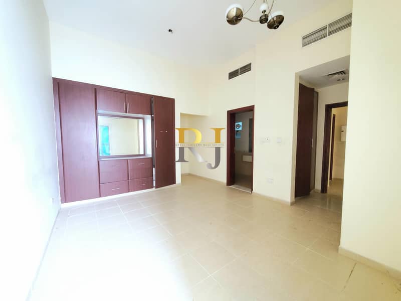 شقة في أبو هيل،ديرة 1 غرفة 40000 درهم - 6801993