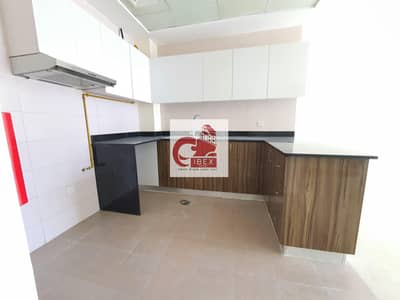 NEAT CLEAN AND READY TO MOVE 1BHK WITH GYM POOL AND OTHER FULL FACILITIES JUST FOR FAMILY