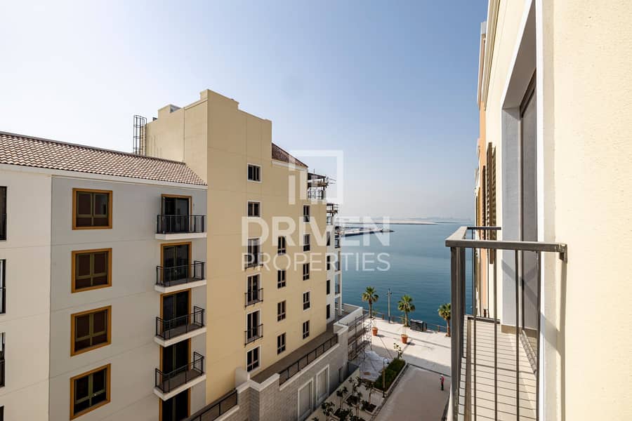 High floor | Vibrant area with  Sea View