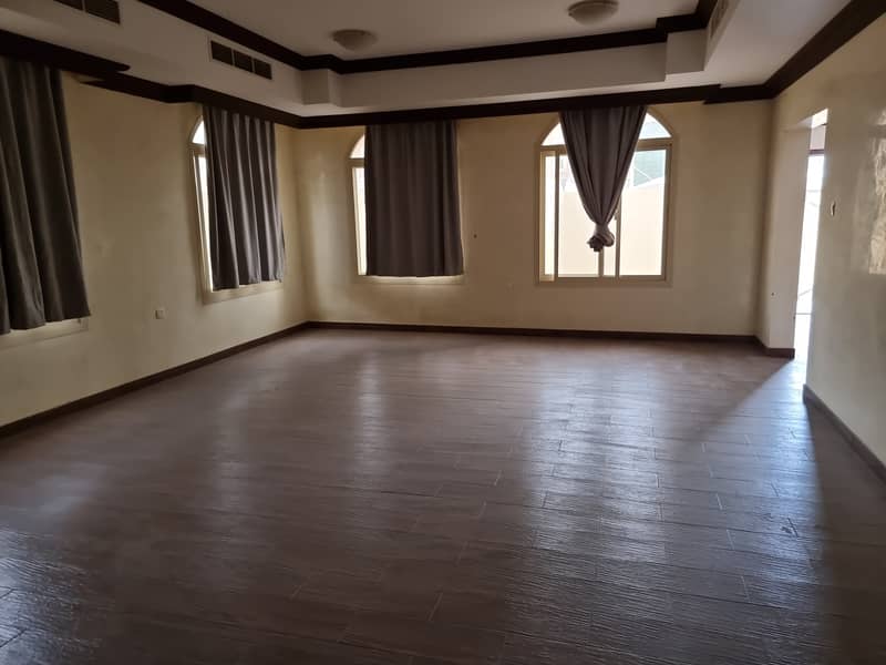 3 BEDROOM HALL DOUBLE STOREY TOWNHOUSE CENTRAL A. C MAIN ROAD