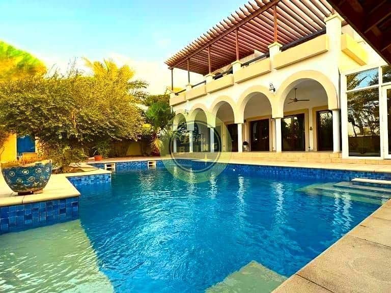 Huge Villa | Private Swimming pool and Garden