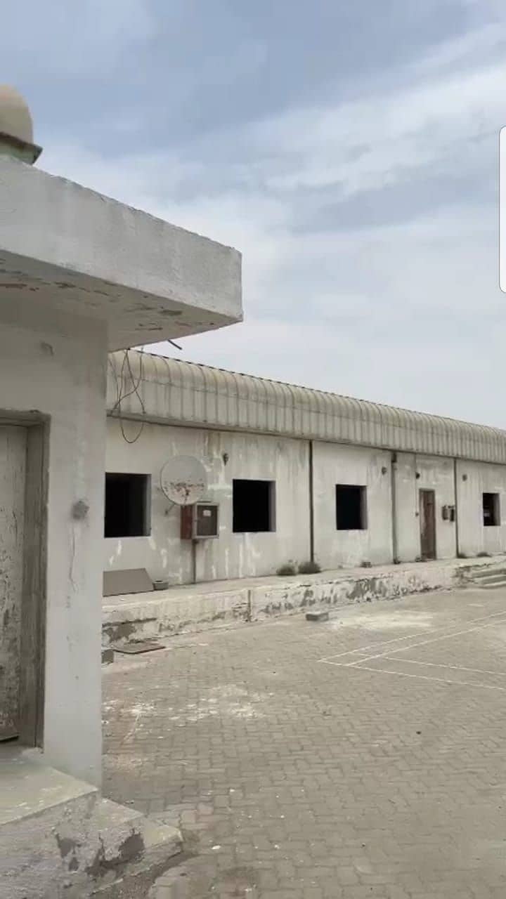 For sell  150 AED per Ft Sq  industrial area4 Corner plot have labor camp offices and warehouses
