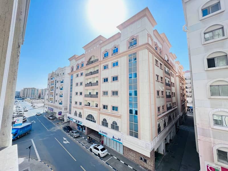 Open View!!!  Huge Size 1 Bhk // Balcony // Parking Free // Close to Family Park in New Muwailih Sharjah.
