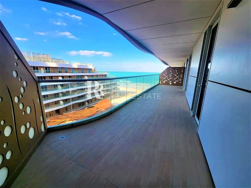 Prestige Location | Sea View | Luxurious Apartment