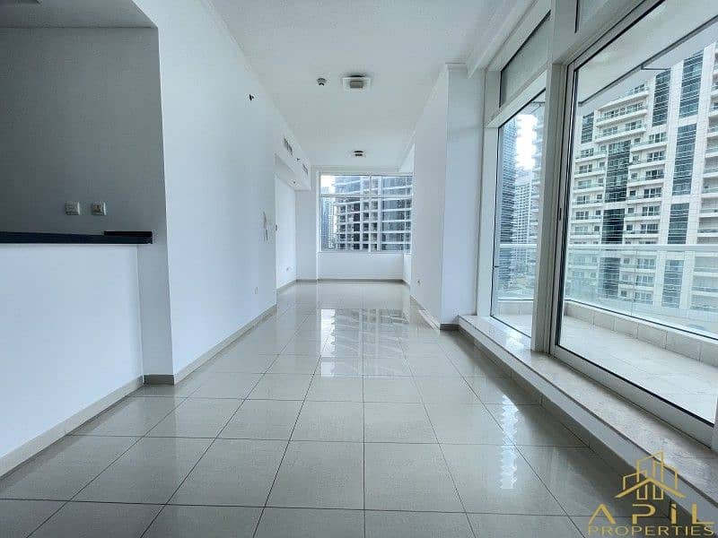 SPACIOUS 1 B/R | SEA & POOL VIEW | EQUIPPED KITCHEN