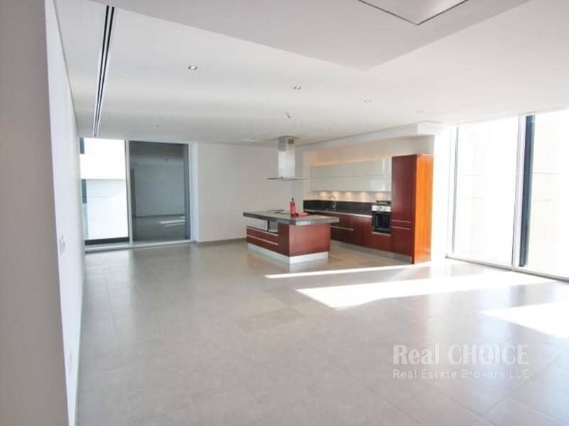 2 Car Parking | On High Floor | Sheikh Zayed Road and Sea View