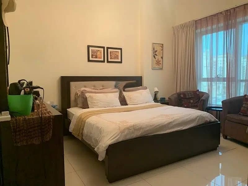 Spacious & Quality  2 BHK + Study | Golf View in Arena