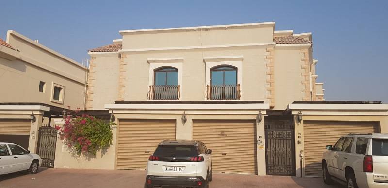 4BR G+1 A C VILLA IN MIRDIF FOR RENT