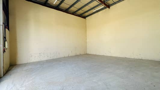 Warehouse for Rent in Industrial Area, Sharjah - Warehouse for rent in industrial Area 18(1000 sqft)