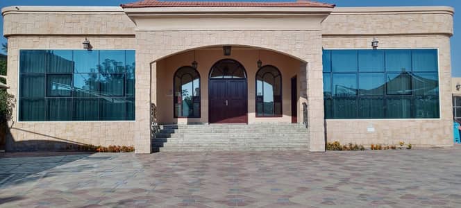 5 Bedroom Villa for Rent in Al Suyoh, Sharjah - Villa 5BH In Al Seyouh Area