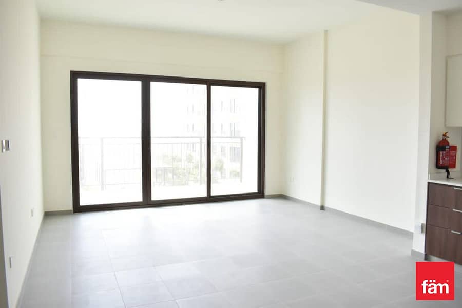 位于迪拜南部街区，艾玛尔南区，高尔夫景观高层豪华住宅 2 卧室的公寓 1300000 AED - 6810429
