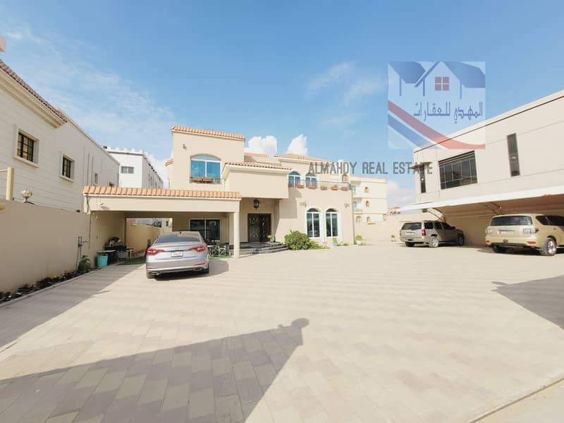 Large area villa, elegant design, personal finishing, ownership of all nationalities, the villa is close to the mosque and close to the street, the ma