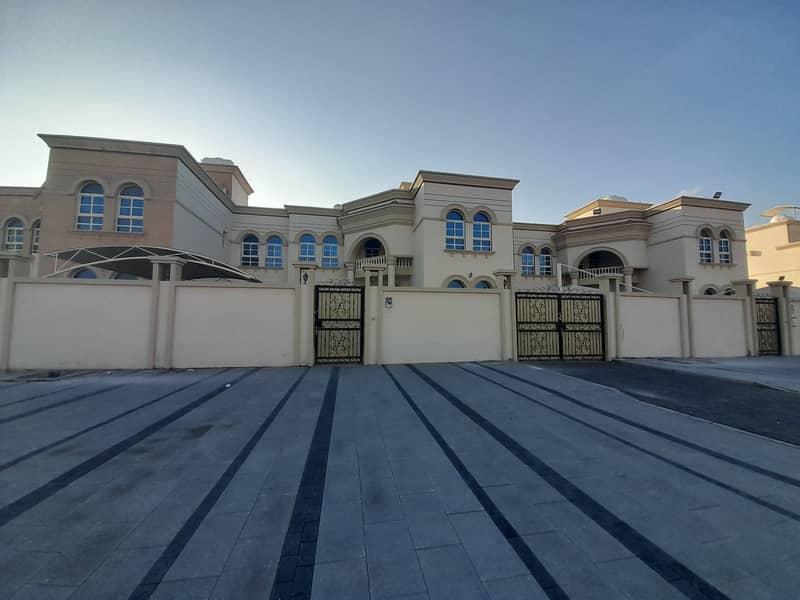 Spacious 5 Bedroom Villa for Rent in Mohammed Bin Zayed city