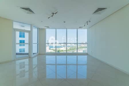 3 Bedroom Flat for Rent in Dubai Marina, Dubai - Exclusive | Spacious | Sea and Palm View | Vacant