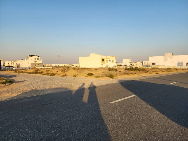 For sale commercial land in Sharjah / Al Hoshi area great Location   On Maliha street