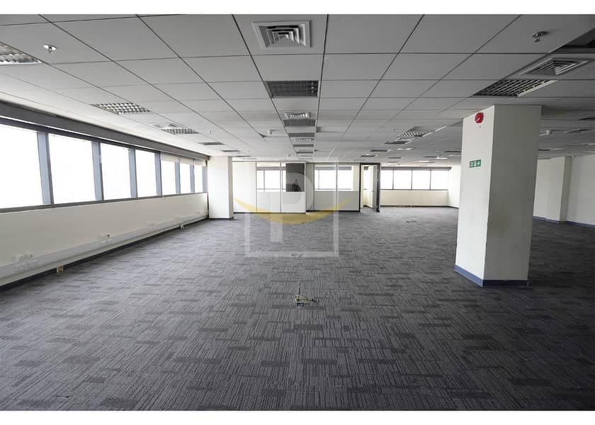 Bur Dubai | Commercial space for rent | best use for office | SARVIP