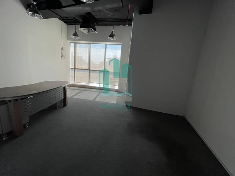2 Partitions | Wooden Flooring | Panoramic View