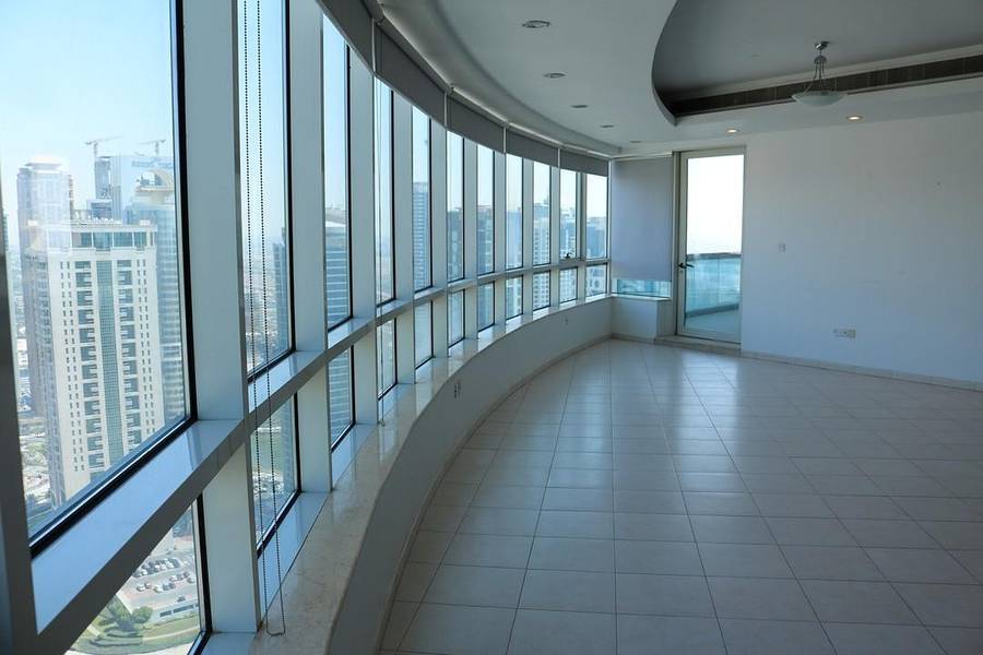 High Floor | Next to Marina Mall | Upgraded | Horizon Tower