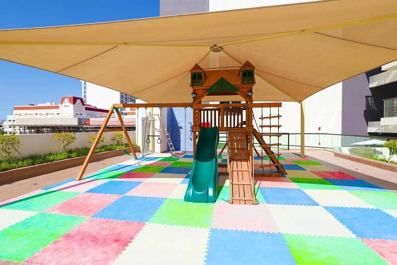 17 PLAYGROUND