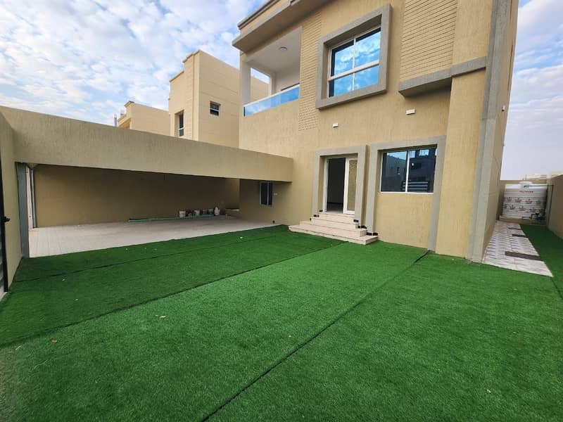 Brand New Villa for sale on a very good price very near to muhammad bin zayed road, freehold for all nationalities.