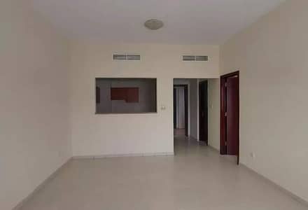 فلیٹ 1 غرفة نوم للبيع في المدينة العالمية، دبي - شقة في X-18 الحي البريطاني المدينة العالمية 1 غرف 325000 درهم - 6817243