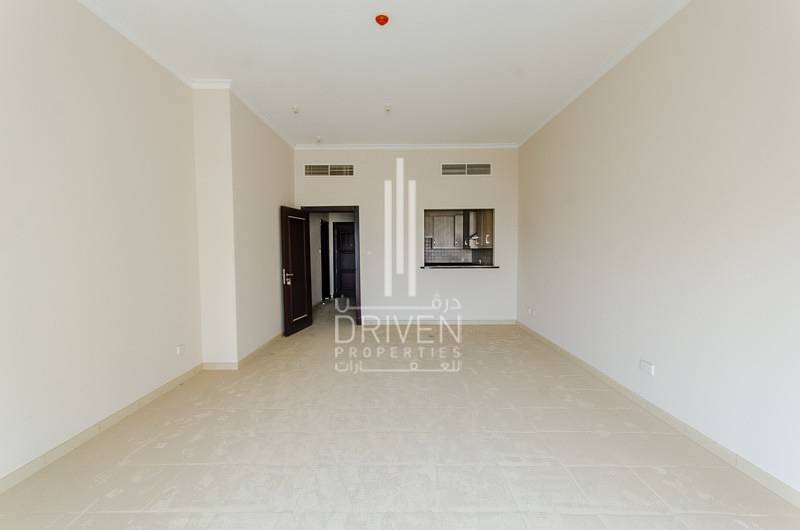 Large 2BR Apartment I Pool view in Ritaj