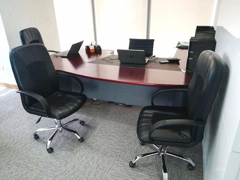 FULLY FURNISHED & SERVICED INDEPENDENT OFFICE WITH SEPARATE LOCK & KEY ALL  INCLUSIVE JUST  IN 20000/=IDEAL LOCATION