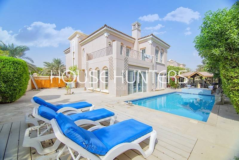 Private pool|4BR Type 10|Corner plot