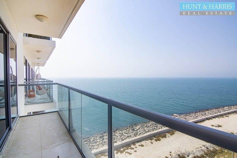 Full Sea Views - Beach Location - Ready to move in