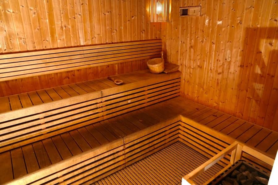 18 Sauna