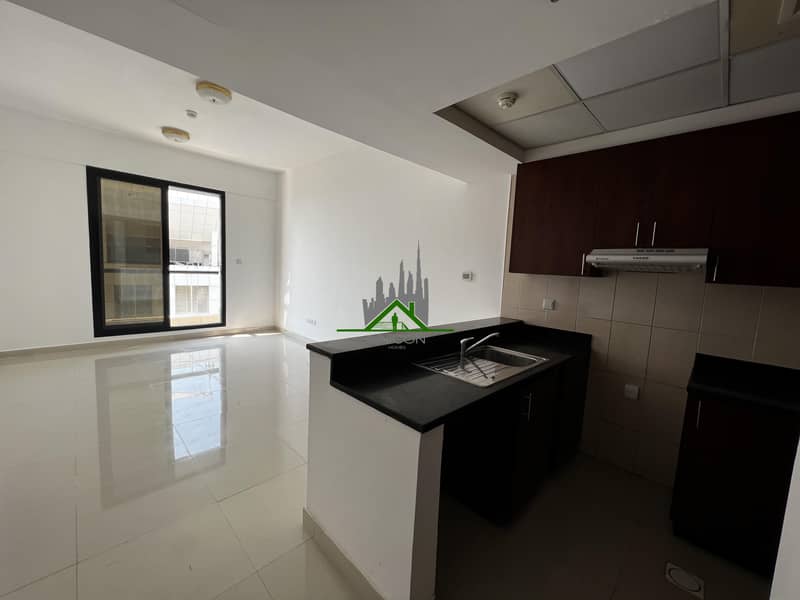 位于迪拜码头，埃斯坎滨海大厦 1 卧室的公寓 735000 AED - 6821804