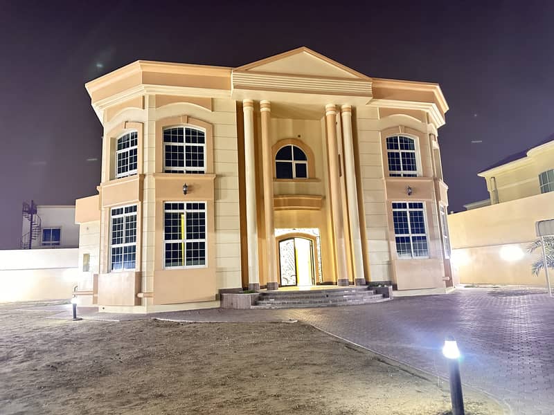 LUXURY VILLA IN WARQAA(7bed+hall+living+dining+maids room+laundry