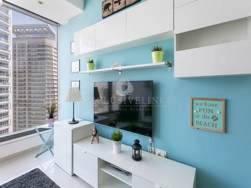 Exceptionally furnished 1 bed in Marina!