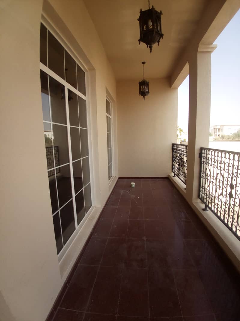 Luxuries 5 Bedrooms Villa Separate Entrance MBZ CITY 150K