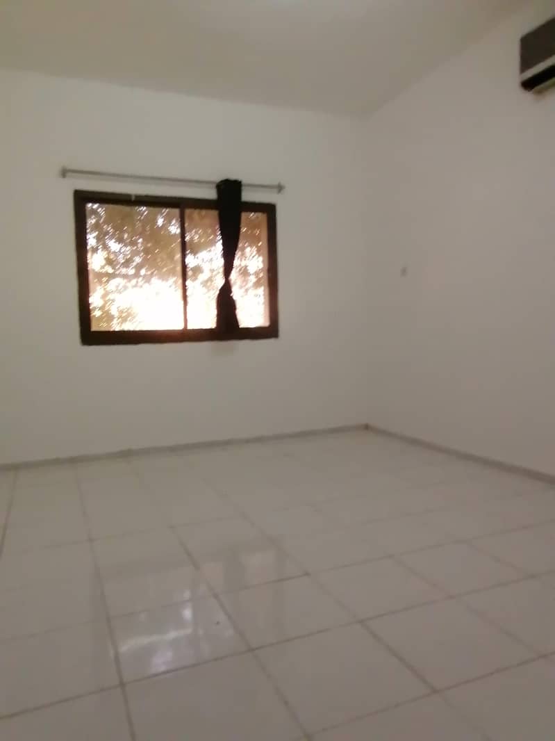 Monthly 1 Bedroom Hall Apartment Available in Al Khalidiyah Rent 3500 Near Khalidiyah police Station