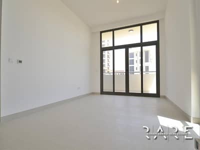 Exclusive 1 Bed apt with great amenities in Town square