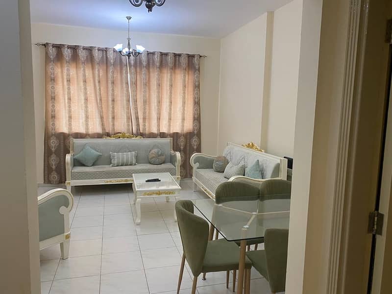 One bedroom apartment, furnished with clean brushes, 2 bathrooms