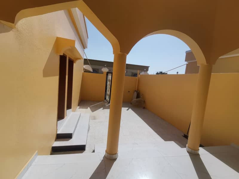 For rent, a house in Julfar, behind ADNOC station