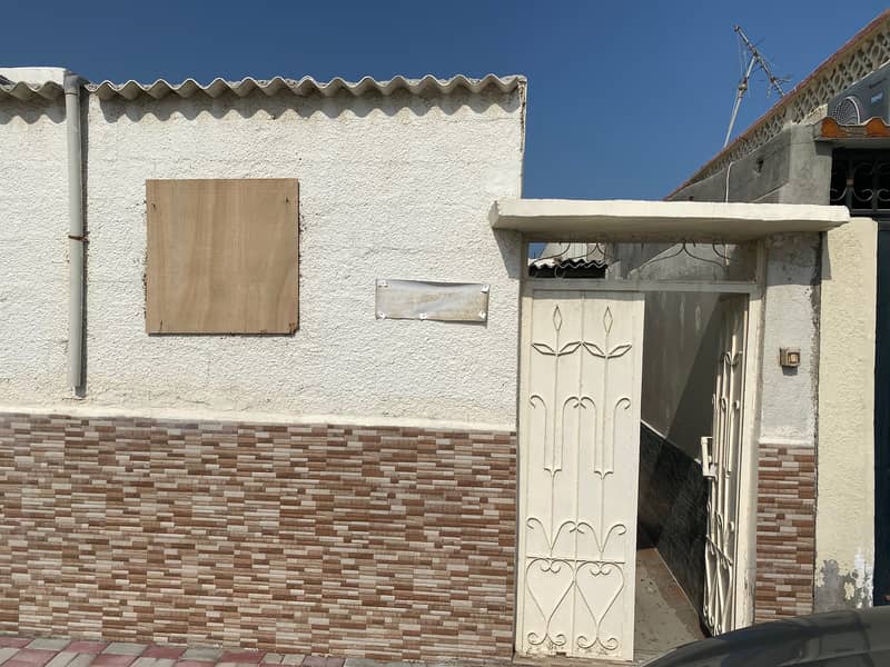 A two-bedroom house near Al-Shaab village in Al-Sabkha