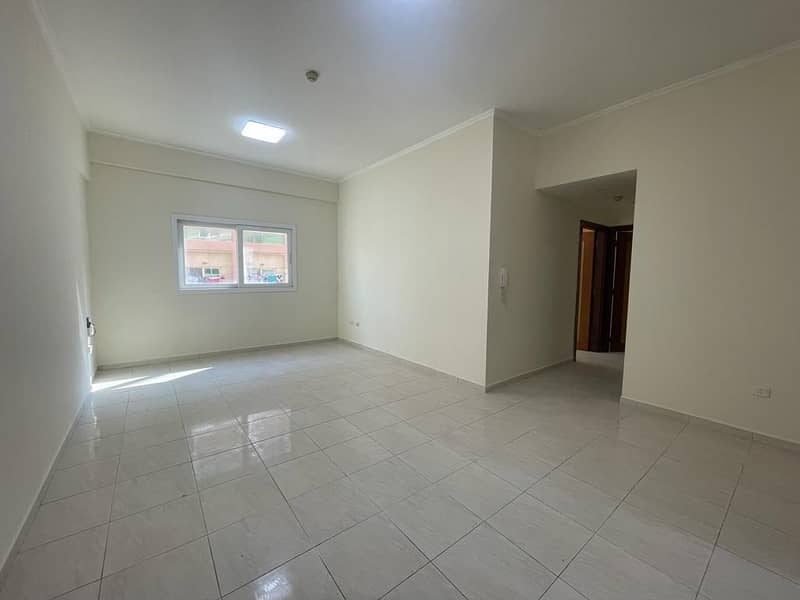 Spacious 2BHK with 2 Bathrooms and Closed Kitchen - Opposite Pond Park